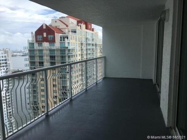 The Club At Brickell Bay, 1200 Brickell Bay Dr #3608, Miami, Florida 33131, image 2