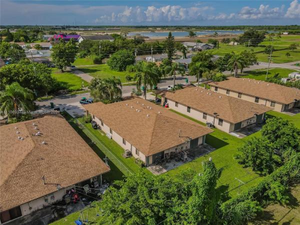 954 NW 14th St, Unincorporated Dade County, Florida 33034, image 2