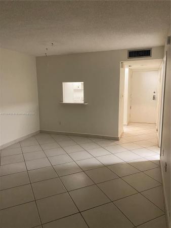 Promenade At Kendale Lakes, 14611 N Kendall Dr #211L, Kendale Lakes, Florida 33186, image 2