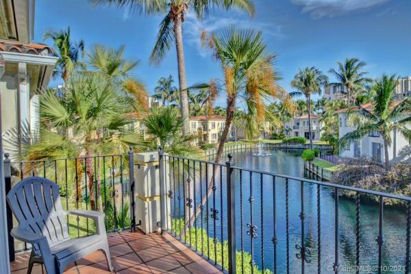 Aventura Lakes, 20828 NE 32nd Ave, Aventura, Florida 33180, image 2
