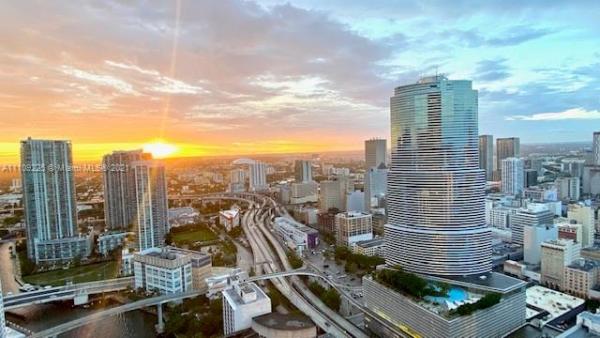 Epic Hotel & Residences, 200 Biscayne Boulevard Way #3509, Miami, Florida 33131, image 2