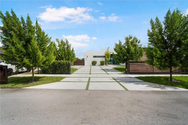 University Park No HOA, 2901 SW 98th Ave, University Park, Florida 33165, image 2
