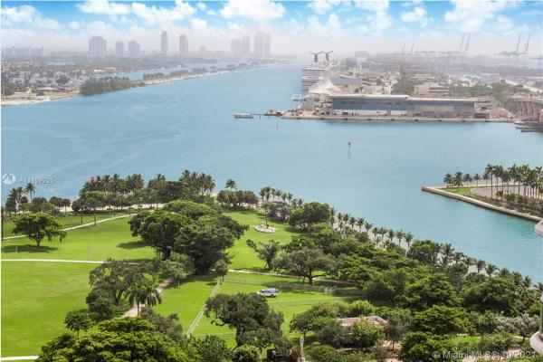 Ten Museum Park Residential, 1040 Biscayne Blvd #2108, Miami, Florida 33132, image 2