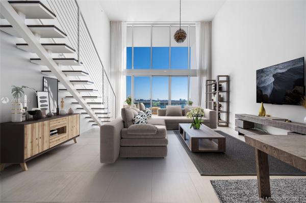 Ten Museum Park Residential, 1040 Biscayne Blvd #1403, Miami, Florida 33132, image 2