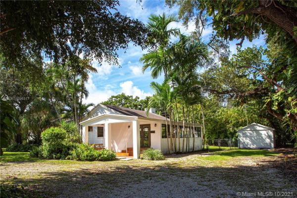 1215 San Ignacio Ave, Coral Gables, Florida 33146, image 2