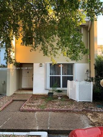 Miami Lakes Golf Course Village, 7340 Miami Lakeway #, Miami Lakes, Florida 33014, image 2