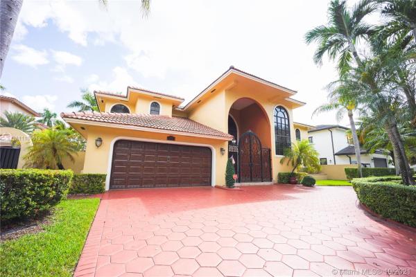 Royal Oaks, 16253 NW 82nd Ave, Miami Lakes, Florida 33016, image 1