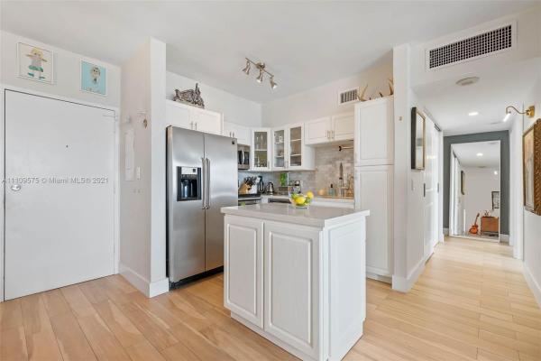 Parkview Point, 7441 Wayne Ave #14R, Miami Beach, Florida 33141, image 2