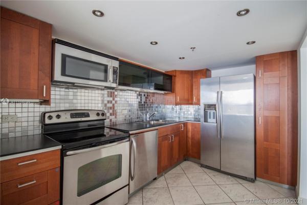 Waterview 1, 20505 E Country Club Dr #1838, Aventura, Florida 33180, image 2