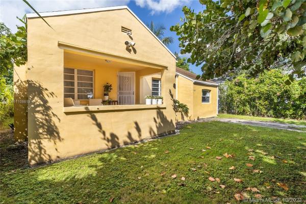 Griffins, 4312 NW 3rd Ave, Miami, Florida 33127, image 2