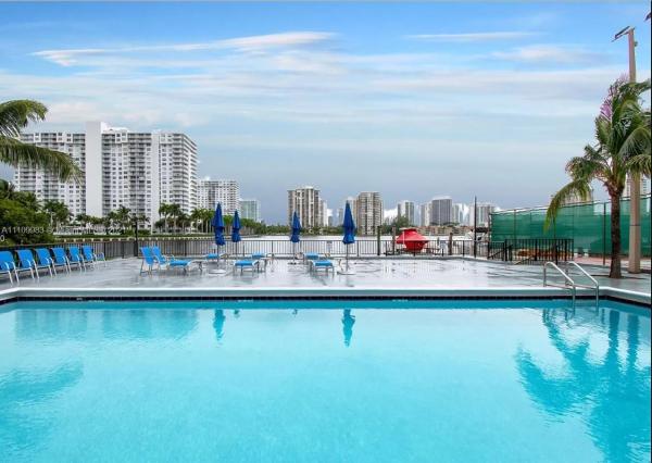 Commodore Plaza Century, 2780 NE 183rd St #2106, Aventura, Florida 33160, image 2