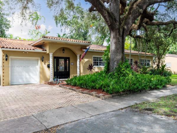 Granada, 817 Algeria Ave, Coral Gables, Florida 33134, image 2