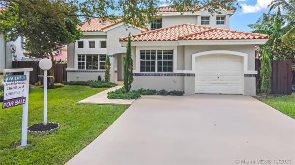 Park Isle At Lakes Of The Meadow, 4297 SW 148th Ave, Kendall West, Florida 33185, image 2