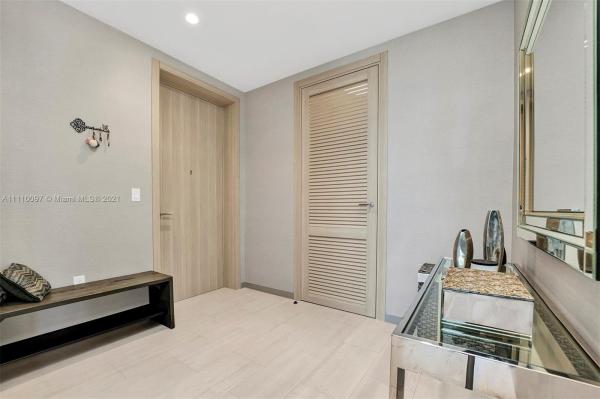Brickell Flatiron, 1000 Brickell Plz #PH5307, Miami, Florida 33131, image 2