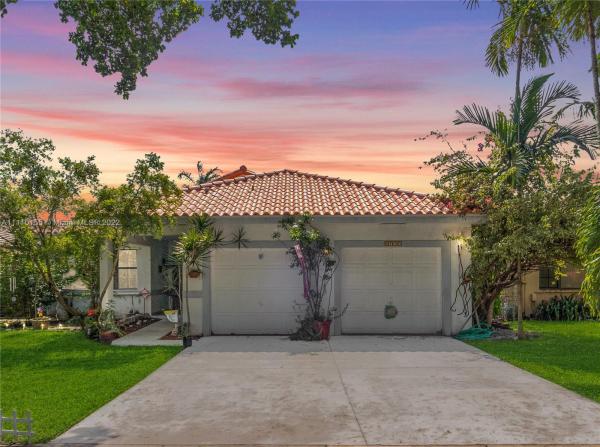 West Lakes Gardens, 8738 NW 150th Ter, Miami Lakes, Florida 33018, image 2