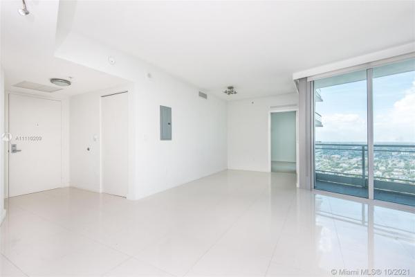 Mint At Riverfront, 92 SW 3rd St #4006, Miami, Florida 33130, image 2