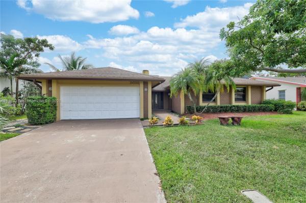 Waterford Homes, 2692 SW 12th St, Deerfield Beach, Florida 33442, image 2