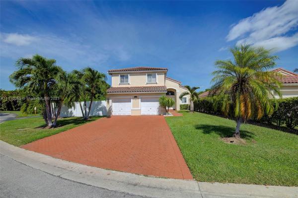 Silver Lakes, 13589 SW 144th Ter, Three Lakes, Florida 33186, image 2