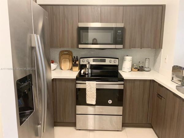 RioPlaza, 501 SW 1st St #203, Miami, Florida 33130, image 2