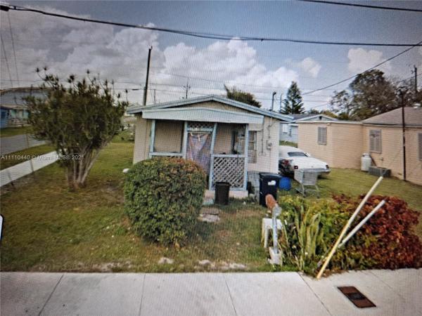 Sunnyland Park, 546 NW 9th St, Florida City, Florida 33034, image 1