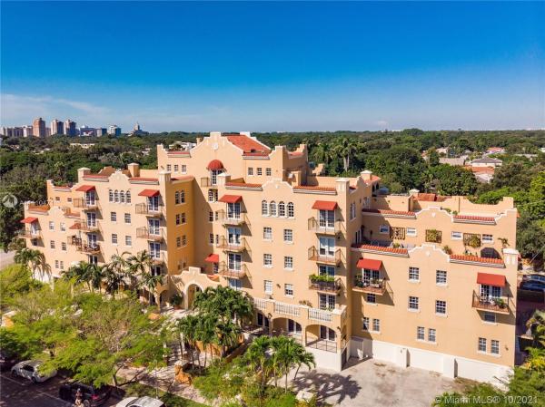 La Hacienda In The Gables, 1400 Salzedo St #302, Coral Gables, Florida 33134, image 2
