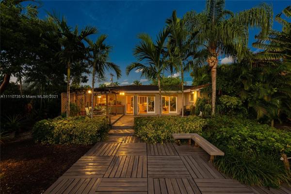 Sans Souci Estates, 1850 NE 118th Rd, North Miami, Florida 33181, image 2