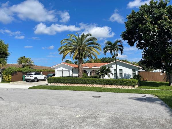 9921 SW 108th St, Kendall, Florida 33176, image 2