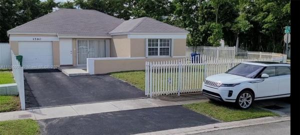 Leslie Estates, 3590 NW 200 St #, Miami Gardens, Florida 33056, image 2