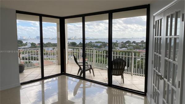 1000 Quayside Ter #904, Unincorporated Dade County, Florida 33138, image 2