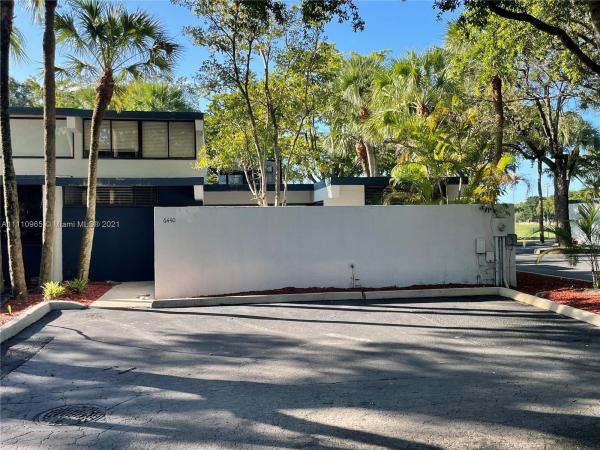 Windmill Gate, 6440 Sawmill Ln #6440, Miami Lakes, Florida 33014, image 2