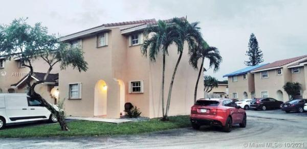 Lambiance Townhomes, 13551 SW 62nd St #156, Kendale Lakes, Florida 33183, image 2
