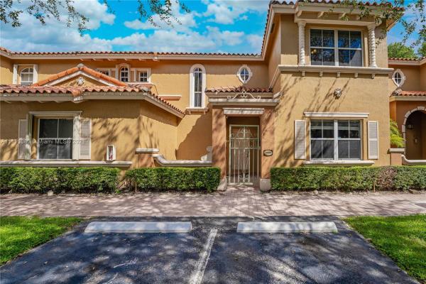 Villa Vizcaya, 13801 NW 84th Ct #2504, Miami Lakes, Florida 33016, image 2