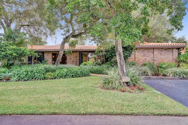 Oak Forest, 19940 NE 23rd Ave, Ojus, Florida 33180, image 2