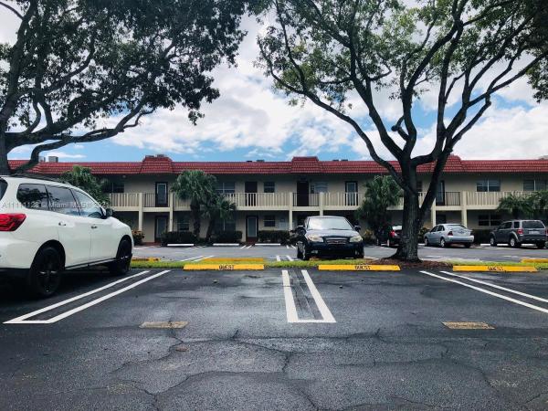 Abbey Village, 33 Abbey Ln #204, Delray Beach, Florida 33446, image 2