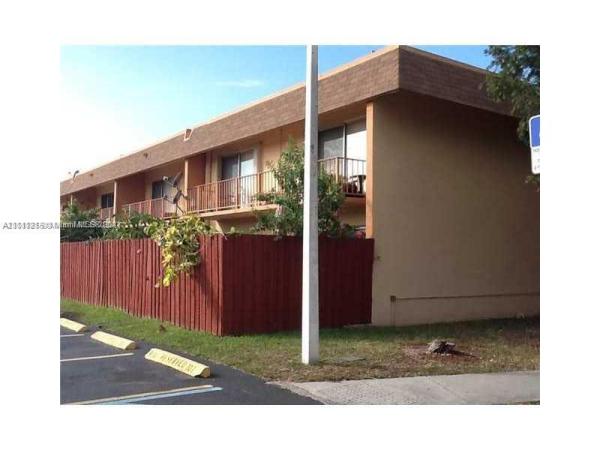 University Trail, 800 SW 129th Pl #103, Tamiami, Florida 33184, image 2