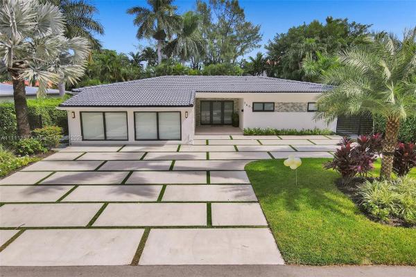 North Bay Island, 7601 Coquina Dr, North Bay Village, Florida 33141, image 2
