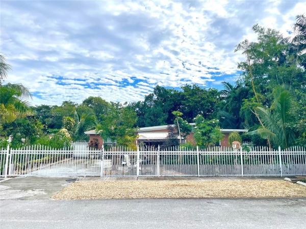 Nichols Heights, 14175 NW 5th Pl, North Miami, Florida 33168, image 2