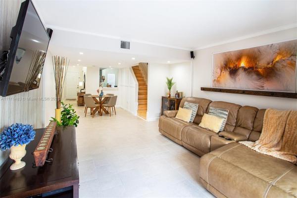 Puerto Bello, 1179 NW 124th Ave #2206, Tamiami, Florida 33182, image 2