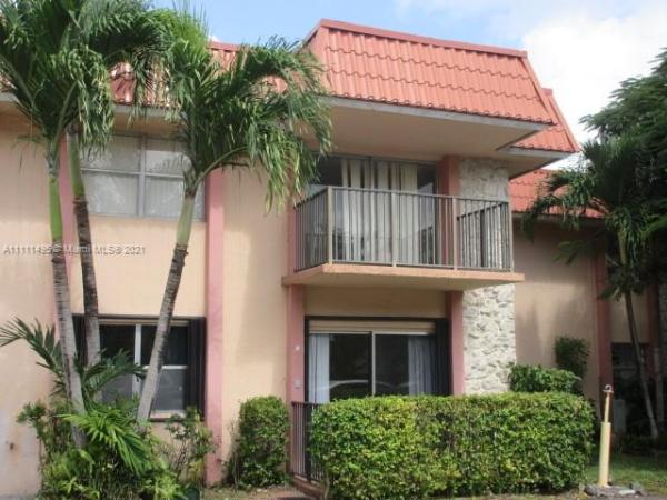 Kendallwood Villas, 10501 SW 108th Ave #103, Kendall, Florida 33176, image 2