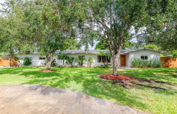 Melody Manor, 16861 SW 277th St, Redland, Florida 33031, image 2