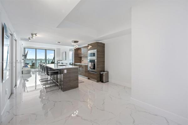 Icon Bay, 460 NE 28 St #1207, Miami, Florida 33137, image 2