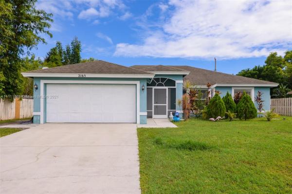 2165 SW Monterrey Ln, Florida 34953, image 2