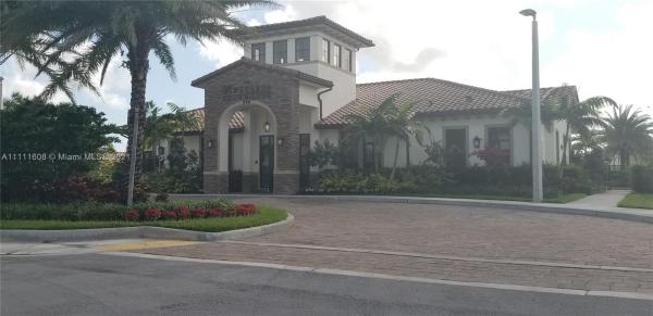 Chateau At The Vineyards, 3761 SE 3rd Ct, Homestead, Florida 33033, image 2
