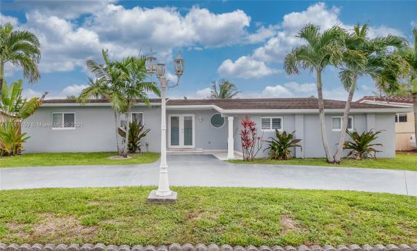 3231 SW 103rd Ct, University Park, Florida 33165, image 2