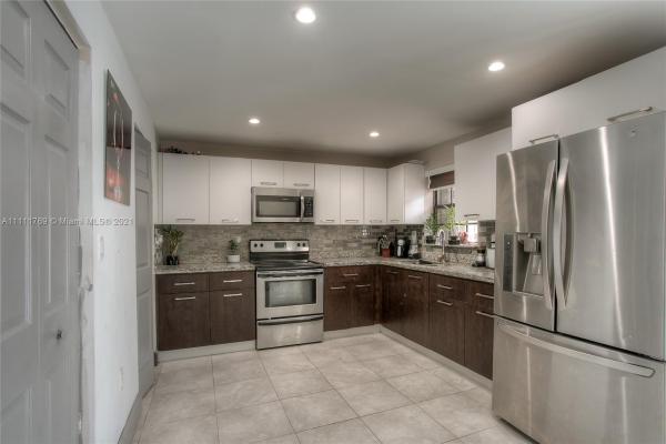 Venetian Gardens, 16020 NW 37th Ct, Miami Gardens, Florida 33054, image 2