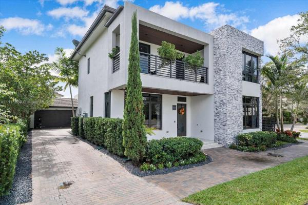 8192 NW 48th Ter, Doral, Florida 33166, image 2