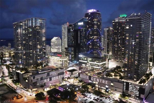 Mint At Riverfront, 92 SW 3rd St #3905, Miami, Florida 33130, image 2