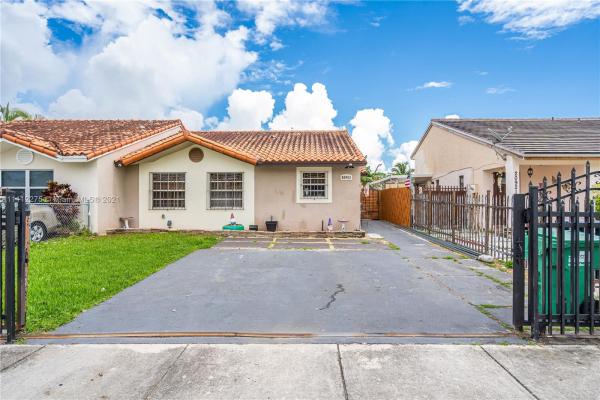 Oak Ridge Villas, 20903 SW 121st Ave #20903, South Miami Heights, Florida 33177, image 2