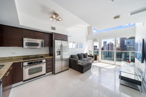 Brickell On The River South Tower, 41 SE 5th St #2208, Miami, Florida 33131, image 2