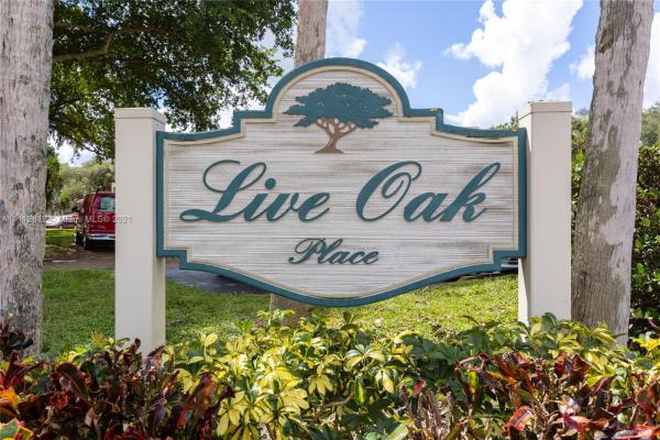 Live Oak Of Pine Island Ridge, 9430 Live Oak Pl #407, Davie, Florida 33324, image 2